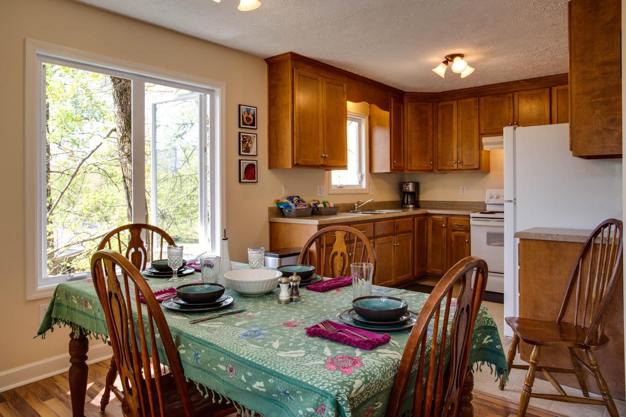 Love Ridge Mountain Lodging Lyndhurst Buitenkant foto